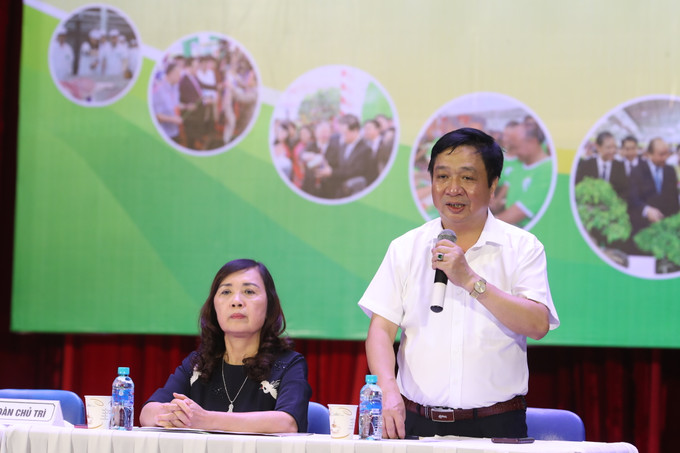 Ông Nguyễn Văn Chí - Phó Chánh Văn phòng Thường trực Văn phòng Điều phối Chương trình xây dựng nông thôn mới Thành phố Hà Nội cho biết, Hội thảo do Văn phòng Điều phối Nông thôn mới Thành phố Hà Nội phối hợp với Hiệp hội các nhà bán lẻ Việt Nam tổ chức. Hội thảo Hà Nội kết nối giao thương, tiêu thụ sản phẩm OCOP với các tỉnh miền núi phía Bắc ảnh 2