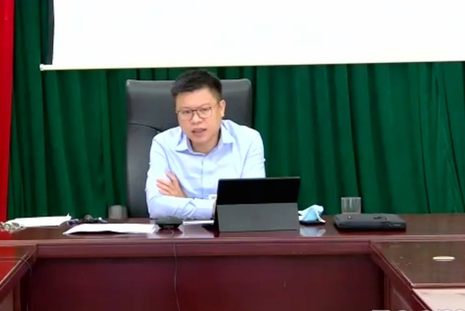 Cục trưởng Cục chế biến và phát triển thị trường nông sản Nguyễn Quốc Toản thông tin: Cục chế biến và phát triển thị trường nông sản đã dữ liệu hóa toàn bộ 32 tỉnh, thành phía Bắc về chuỗi nông sản an toàn, thống kê về sản lượng, nhu cầu thực tế và mức độ tiêu dùng của người dân ở từng địa phương. Qua đó, lên được những kịch bản khác nhau cho thị trường nông sản. Diễn đàn trực tuyến Hà Nội 2021 - kết nối cung cầu sản phẩm OCOP và nông sản, thực phẩm an toàn ảnh 4