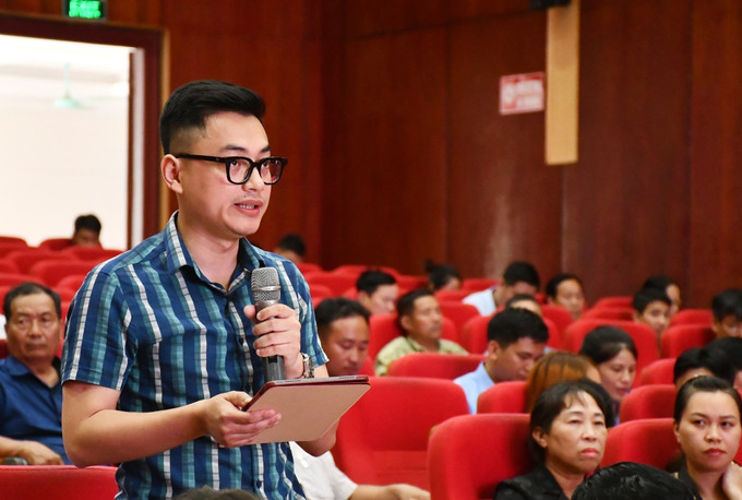 Cử tri huyện Bắc Hà chất vấn Đoàn đại biểu Quốc hội tỉnh Lào Cai. Ảnh: Quốc Khánh - TTXVN Cử tri Lào Cai kiến nghị tháo gỡ khó khăn, vướng mắc trong phát triển kinh tế - xã hội địa phương ảnh 2