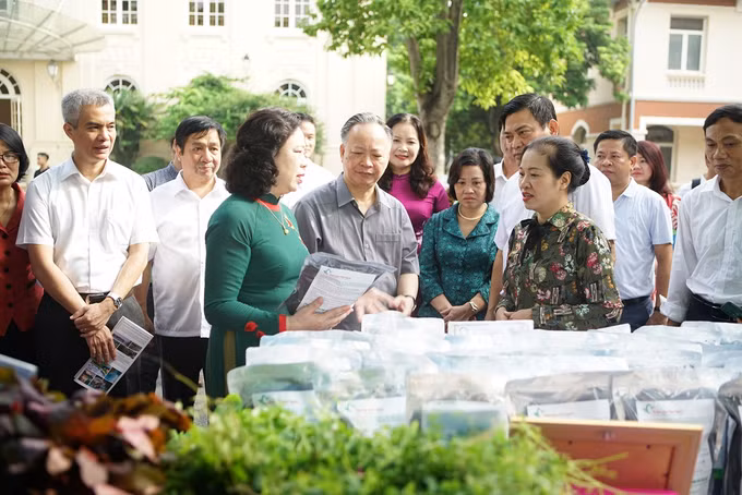 Hội thảo liên kết 4 nhà bàn giải pháp xử lý môi trường nông thôn Hà Nội ảnh 14