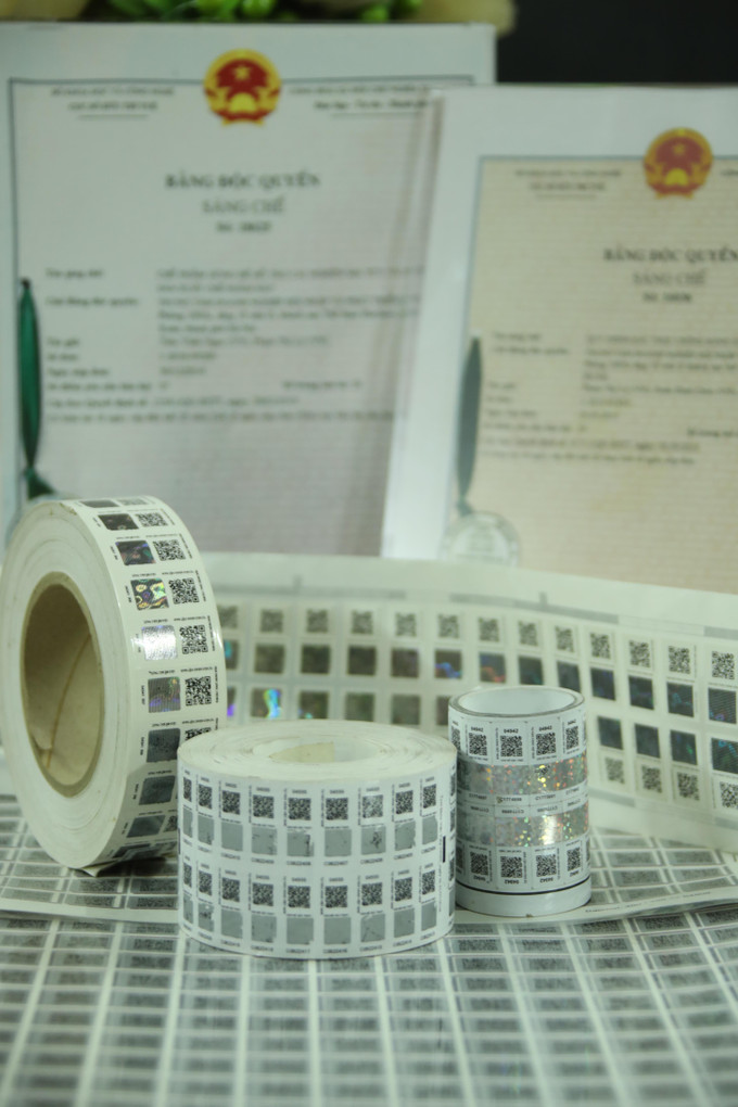 Sản xuất tem chống hàng giả tại Hợp tác xã nông nghiệp hữu cơ Tiên Dương. Hà Nội thúc đẩy truy xuất nguồn gốc nông sản ảnh 6