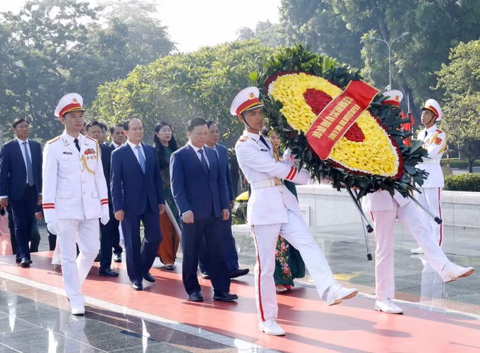 Lãnh đạo Đảng, Nhà nước vào Lăng viếng Chủ tịch Hồ Chí Minh nhân dịp 78 năm Quốc khánh 2/9 ảnh 4