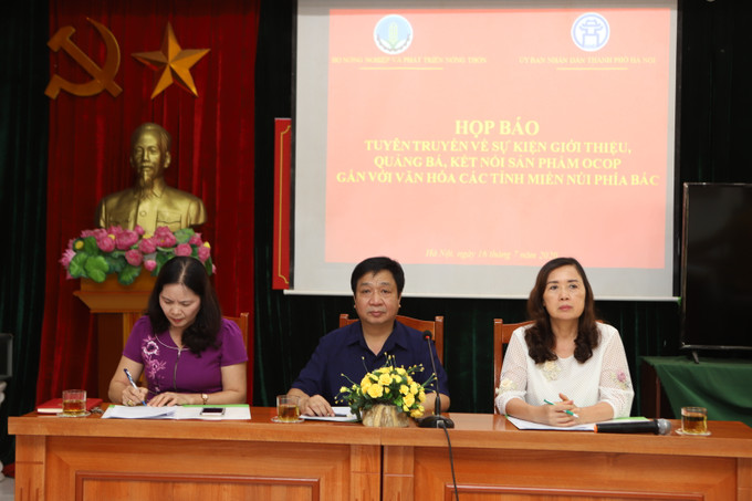 Ông Nguyễn Văn Chí - Phó Chánh Văn phòng Thường trực Văn phòng điều phối Nông thôn mới Thành phố Hà Nội cho biết: Sự kiện được tổ chức tại phố đi bộ Trịnh Công Sơn, quận Tây Hồ từ ngày 23 - 27/7/2020. Hà Nội giới thiệu, quảng bá sản phẩm OCOP gắn với văn hóa các tỉnh miền núi phía Bắc ảnh 2