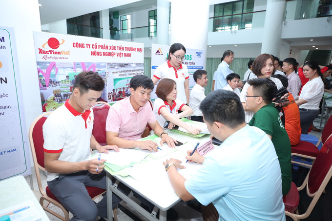 Kết nối giao thương, tiêu thụ sản phẩm OCOP các tỉnh miền núi phía Bắc. Hội thảo Hà Nội kết nối giao thương, tiêu thụ sản phẩm OCOP với các tỉnh miền núi phía Bắc ảnh 11