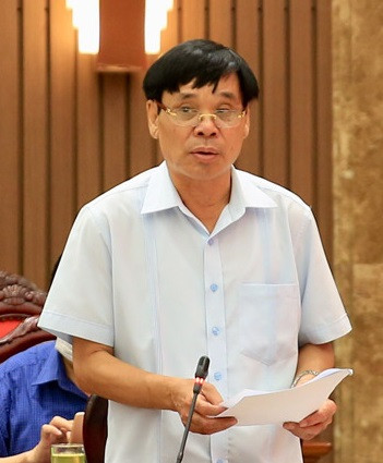 Giám đốc Sở Nông nghiệp và Phát triển nông thôn Hà Nội Chu Phú Mỹ báo cáo tại Hội nghị. Hà Nội phấn đấu đến hết năm 2021 thu nhập người dân nông thôn đạt 60 triệu đồng/người/năm ảnh 2