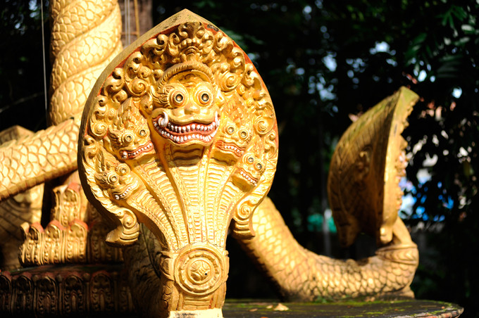 Hình tượng rắn Naga trong khuôn viên chùa Kh’Leang. Ảnh: An Hiếu Kiến trúc đặc sắc của chùa Kh’Leang ở Sóc Trăng ảnh 5
