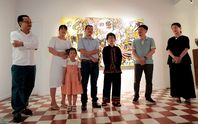 Triển lãm tranh “Những linh hồn ẩn giấu” của họa sỹ nhí dân tộc Tày Hoàng Nhật Quang ảnh 5