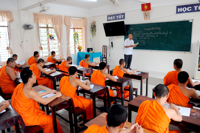 Trường BTVH Pali Trung cấp Nam Bộ được đầu tư, trang bị đầy đủ các thiết bị đáp ứng nhu cầu học tập của các tăng sinh Khmer. Ảnh: An Hiếu Ngôi trường của các tăng sinh Khmer ảnh 5