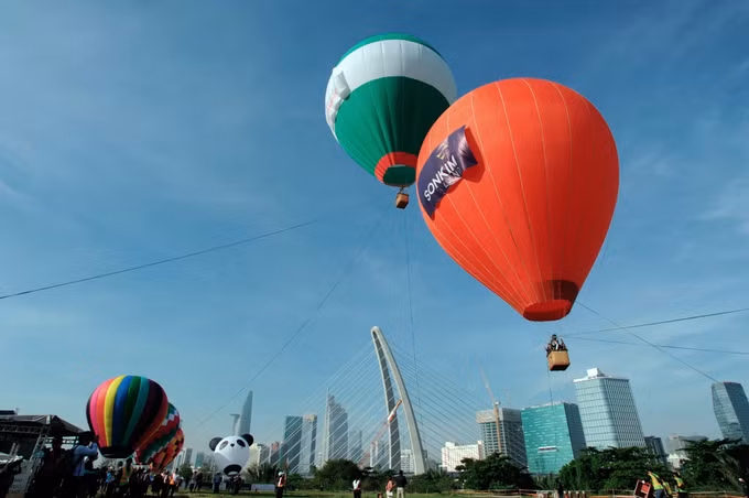 Thành phố Hồ Chí Minh rực rỡ sắc màu trong ngày hội Khinh khí cầu ảnh 11