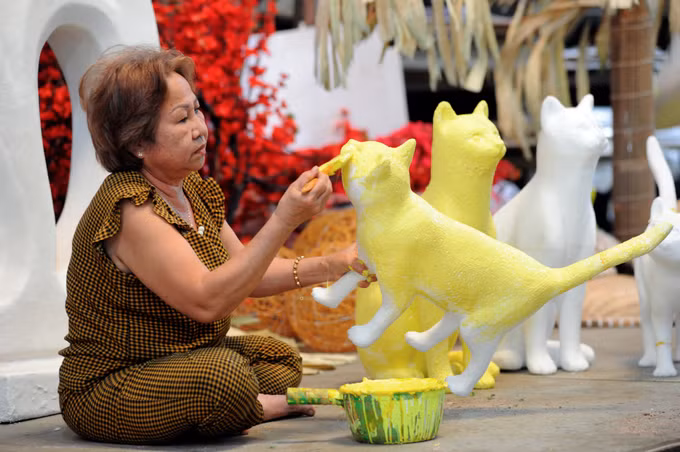 Gấp rút thi công Đường hoa Nguyễn Huệ, “thương hiệu Tết” của Tp. Hồ Chí Minh ảnh 7