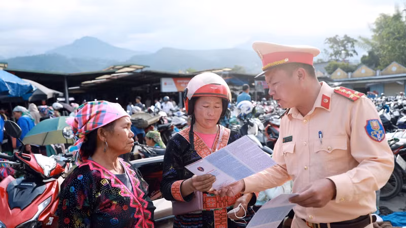 Đưa pháp luật đến gần hơn với đồng bào các dân tộc thiểu số