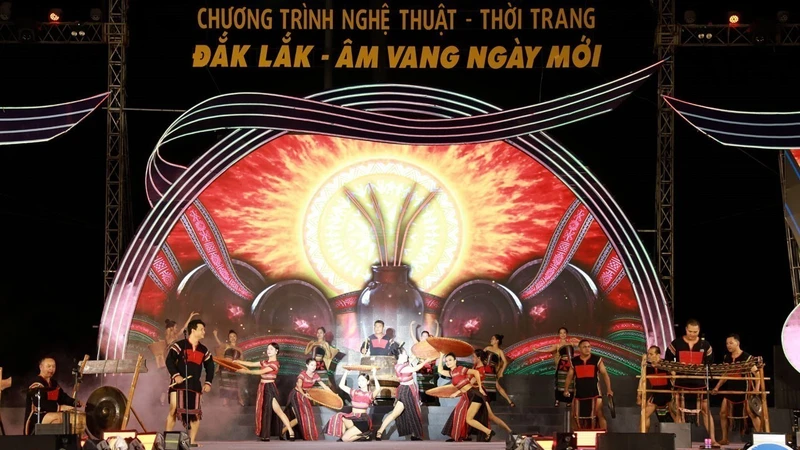 'Đắk Lắk - Âm vang ngày mới'