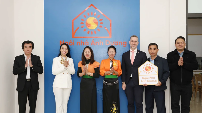 Ngôi nhà Ánh Dương hỗ trợ phụ nữ và trẻ em bị bạo lực ở vùng cao