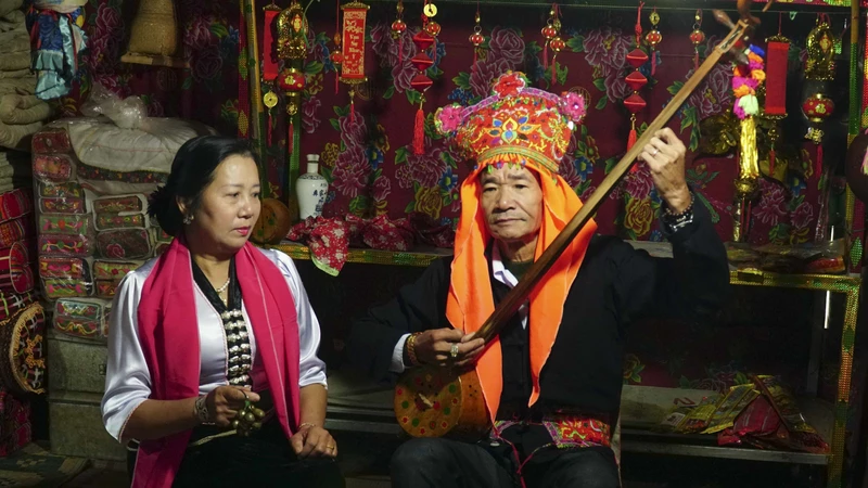Phát huy vai trò nghệ nhân trong bảo tồn văn hóa dân tộc