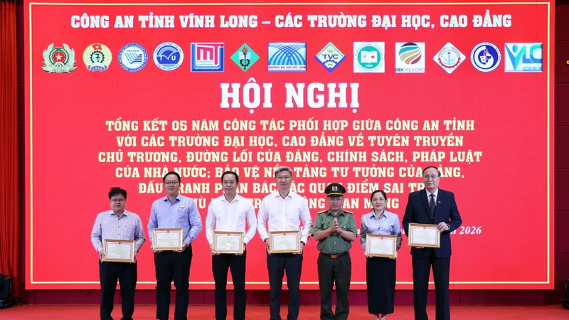 Phối hợp tuyên truyền bảo vệ nền tảng tư tưởng của Đảng trong học sinh, sinh viên