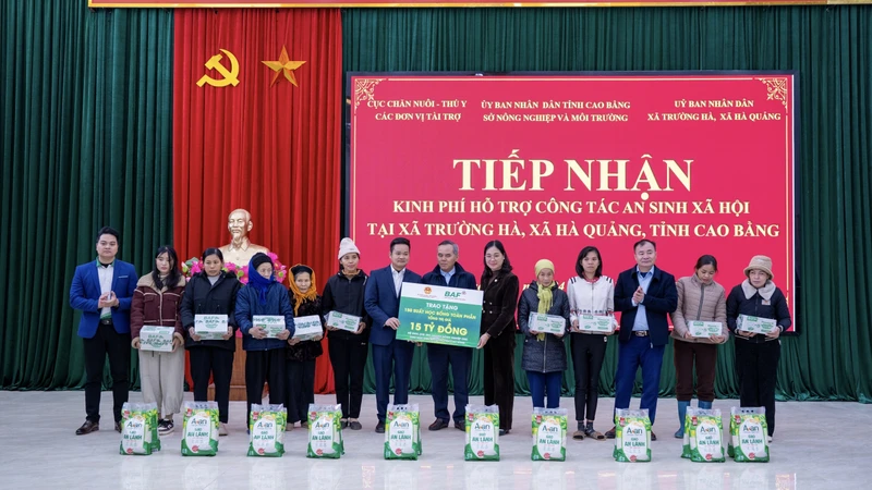 Ổn định sinh kế cho bà con vùng phên giậu Tổ quốc