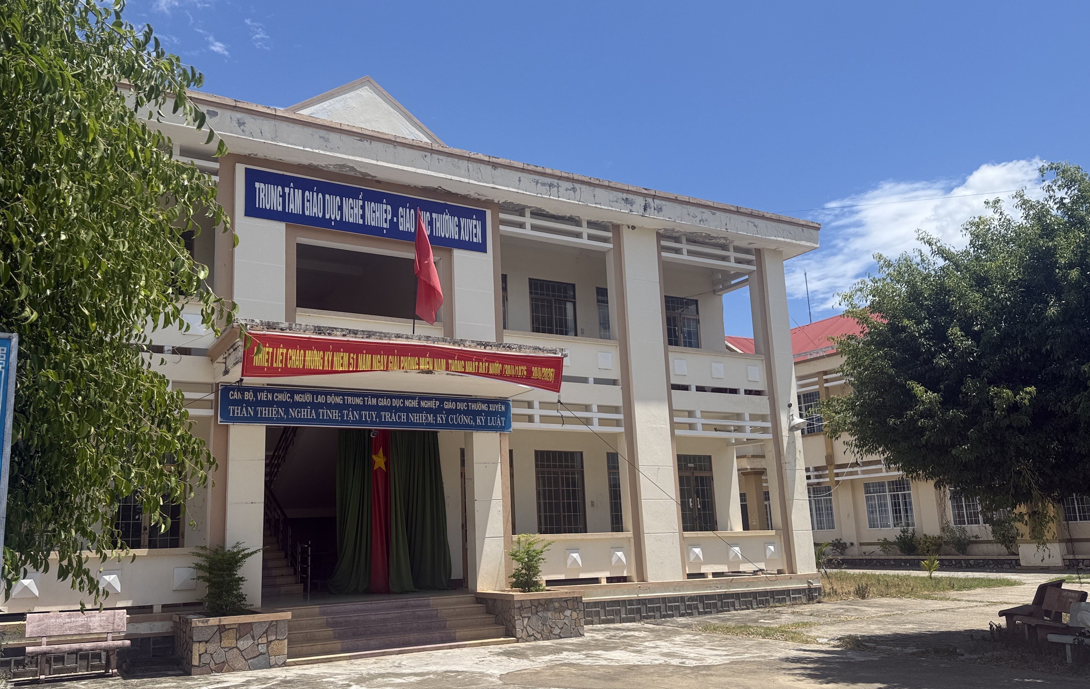 Mong có nơi học tập gần để không phải bỏ học