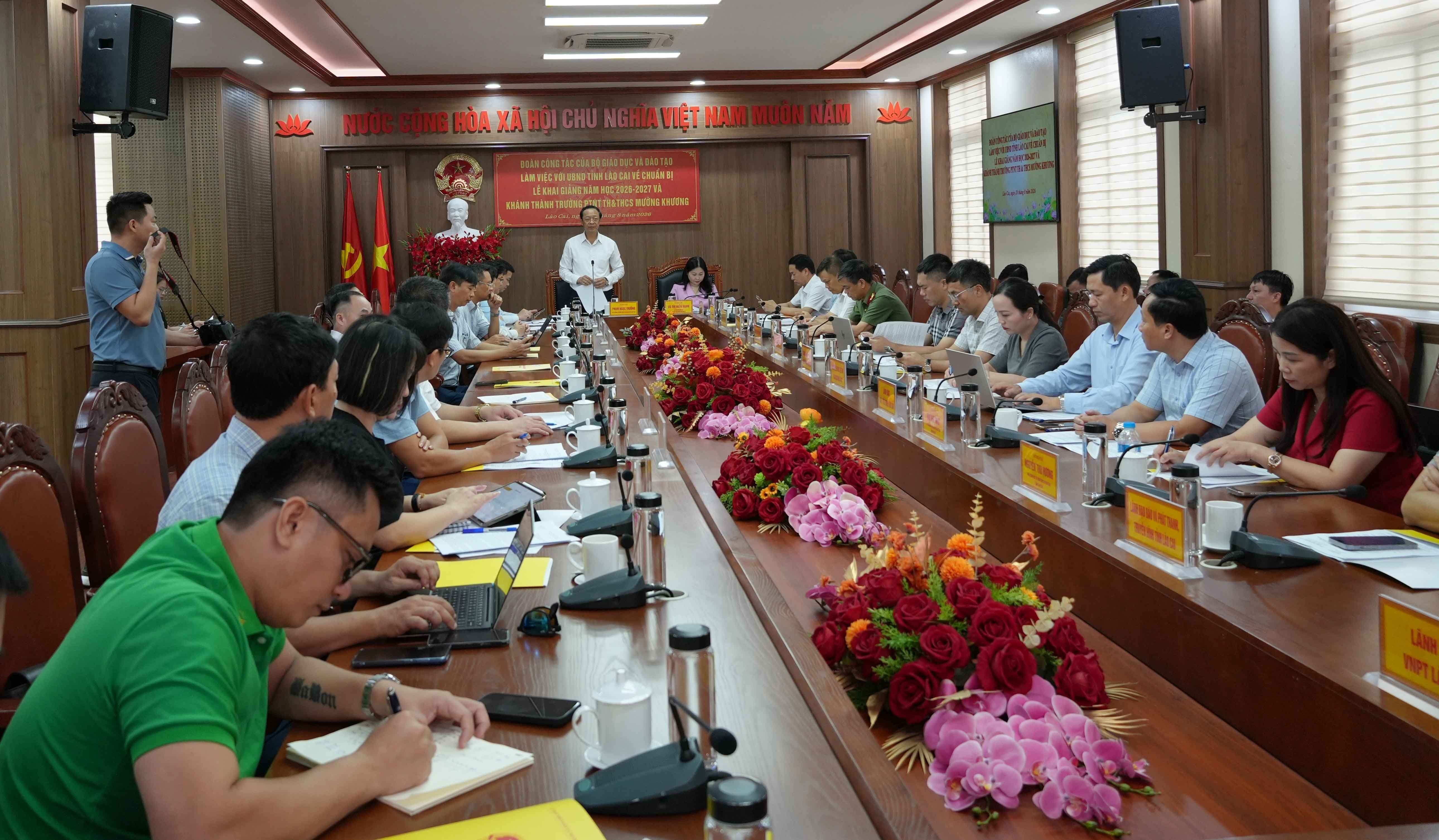 Bảo đảm môi trường học tập tốt cho học sinh vùng biên giới