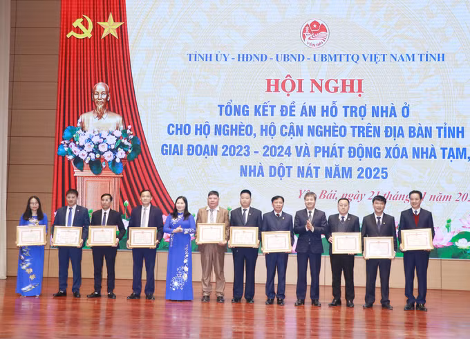 potal-yen-bai-phat-dong-xoa-nha-tam-nha-dot-nat-nam-2025-7820004.jpg