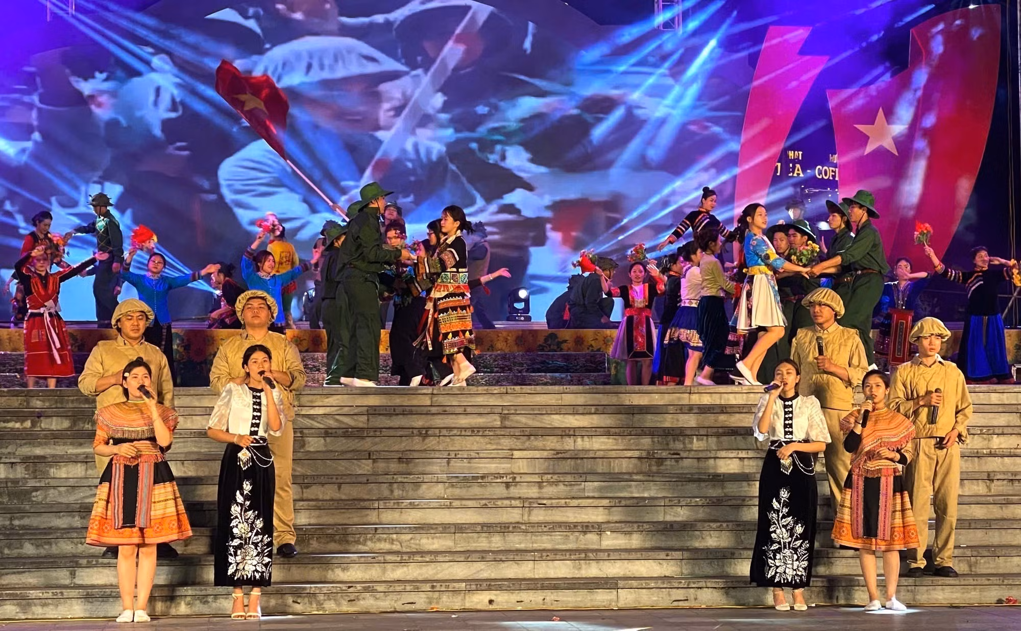 potal-50-nam-vang-mai-ban-hung-ca-khuc-trang-ca-bat-diet-cua-dan-toc-7997905.jpg