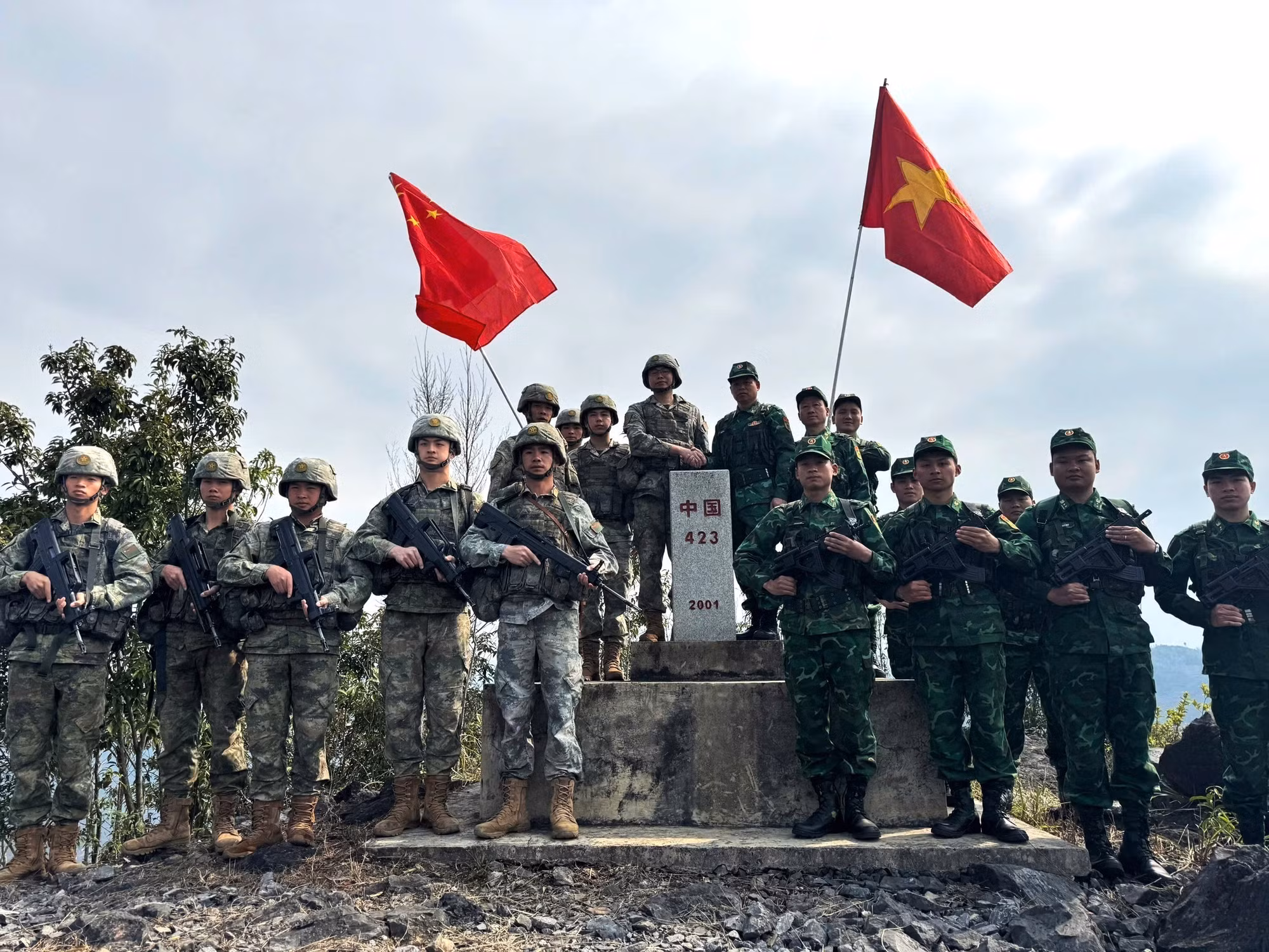 potal-tuan-tra-song-phuong-tuyen-bien-gioi-viet-trung-7926188.jpg