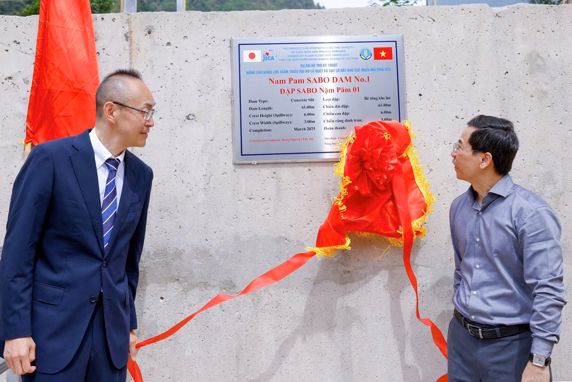 3-le-gan-bien-cong-tinh-dap-sabo.jpg