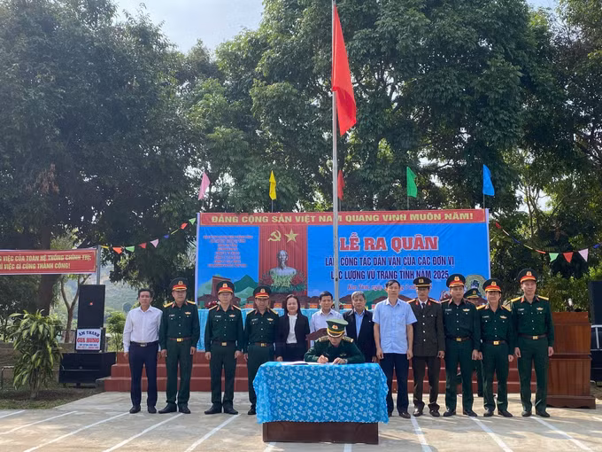 potal-kon-tum-dan-van-kheo-giup-dan-vung-bien-gioi-7925642.jpg