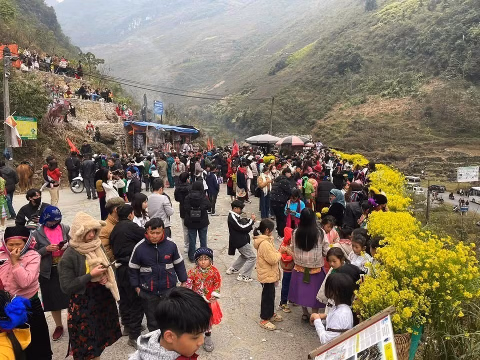 potal-ha-giang-diem-den-hap-dan-cua-du-khach-trong-nhung-ngay-dau-xuan-7834424.jpg