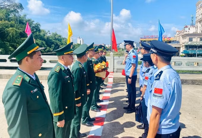 bien-gioi2-280826.jpg