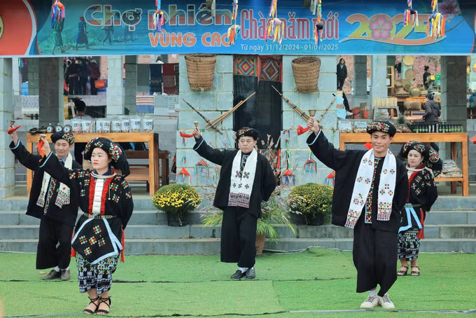 van-hoa-nghe-thuat.jpg