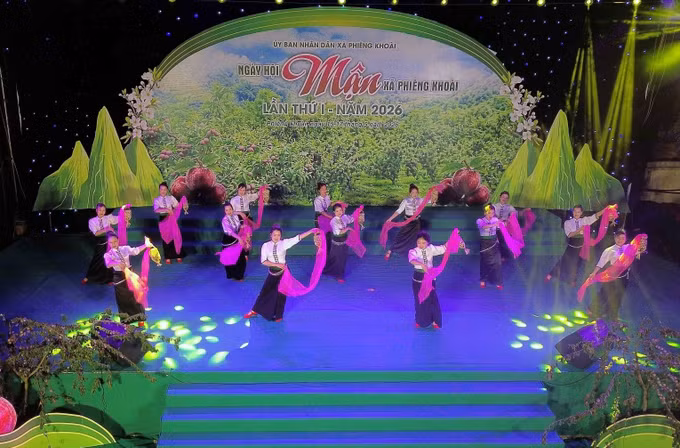 Chương trình nghệ thuật “Phiêng Khoài - Mùa trái ngọt” tại Ngày hội.