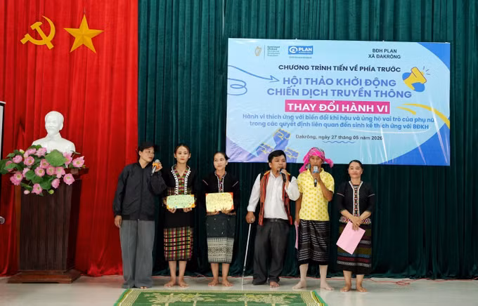 Hoạt động truyền thông thay đổi hành vi về thích ứng biến đổi khí hậu do phụ nữ dẫn dắt tại xã Đakrông (Quảng Trị).