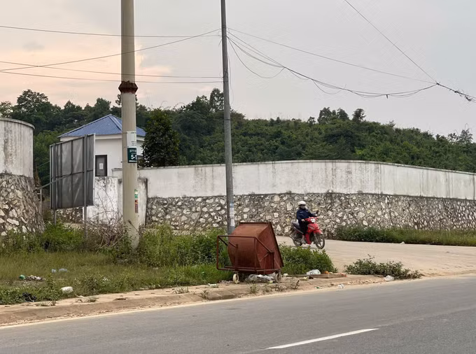 Ghi nhận của phóng viên vào lúc 18 giờ ngày 7/5, công nhân tại khu vực nhà máy tan ca.
