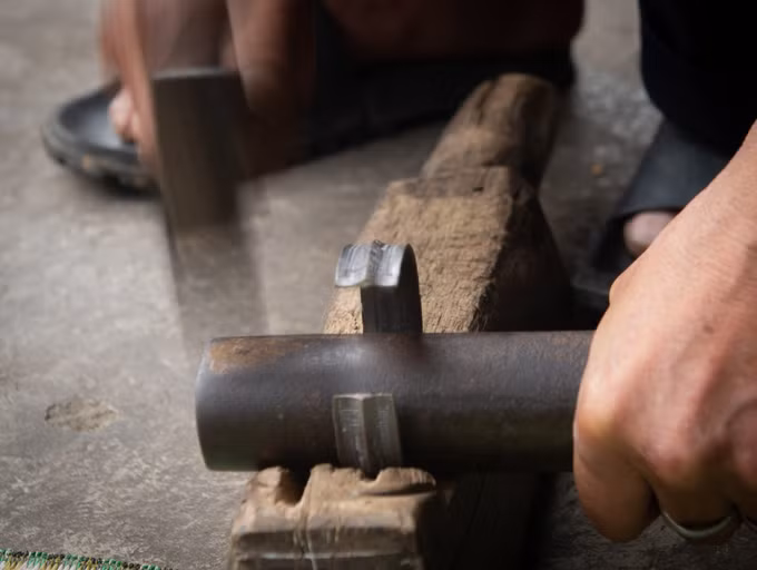 Độc đáo nghề chạm bạc dân tộc Nùng ở Hà Giang ảnh 5