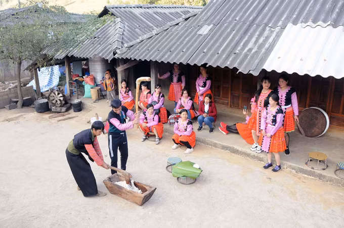 Xuân về bản Mông trên cao nguyên Mộc Châu ảnh 2