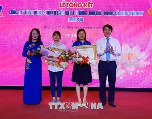 Trao giải cuộc thi “Tuổi trẻ học tập và làm theo tư tưởng, đạo đức, phong cách Hồ Chí Minh” lần thứ 4 - năm 2018