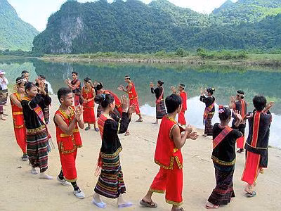 Độc đáo làn điệu kà tơm – tà lềnh của đồng bào Chứt