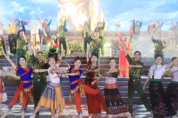 Tiết mục văn nghệ tại chương trình.