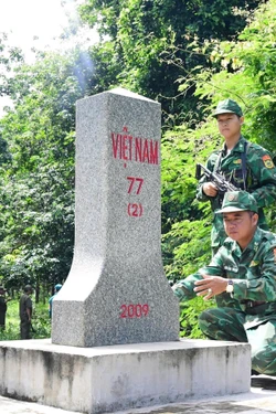 Xây dựng tuyến biên giới hòa bình, phát triển bền vững