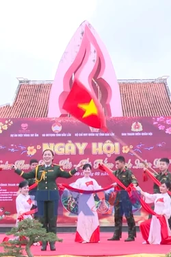 Gắn kết tình quân dân trước thềm Xuân mới