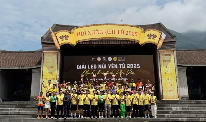 potal-lan-dau-tien-co-giai-leo-nui-chinh-phuc-dinh-thieng-yen-tu-7983794.jpg