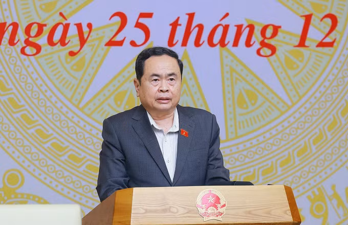 potal-thu-tuong-va-chu-tich-quoc-hoi-dong-chu-tri-hoi-nghi-trien-khai-nghi-quyet-duoc-thong-qua-tai-ky-hop-thu-tam-quoc-hoi-khoa-xv-7775192.jpg