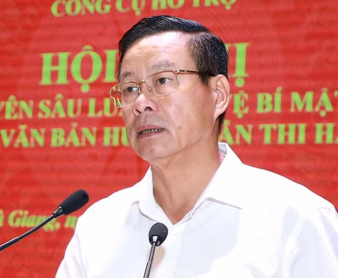 potal-ubkt-tu-thi-hanh-ky-luat-tap-the-ca-nhan-tai-ha-giang-va-quang-ngai-7589242.jpg