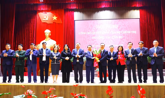 potal-ong-hau-a-lenh-giu-chuc-bi-thu-tinh-uy-ha-giang-7821399.jpg