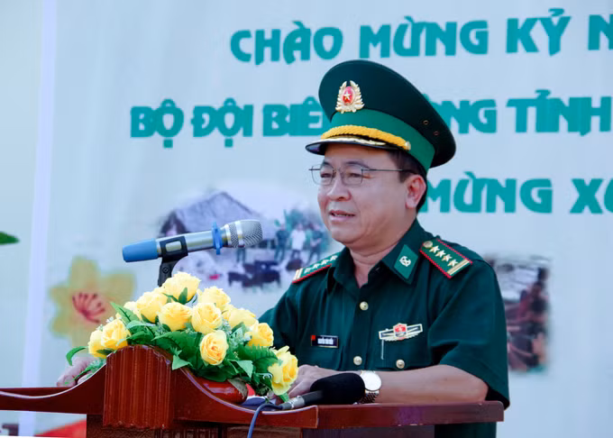 potal-bo-doi-bien-phong-soc-trang-to-chuc-chuong-trinh-xuan-bien-phong-am-long-dan-ban-7790097.jpg