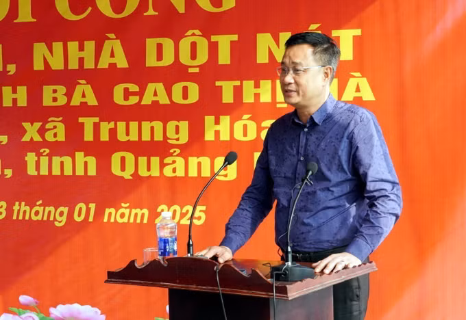 potal-quang-binh-dong-loat-khoi-cong-xoa-nha-tam-nha-dot-nat-7788634.jpg