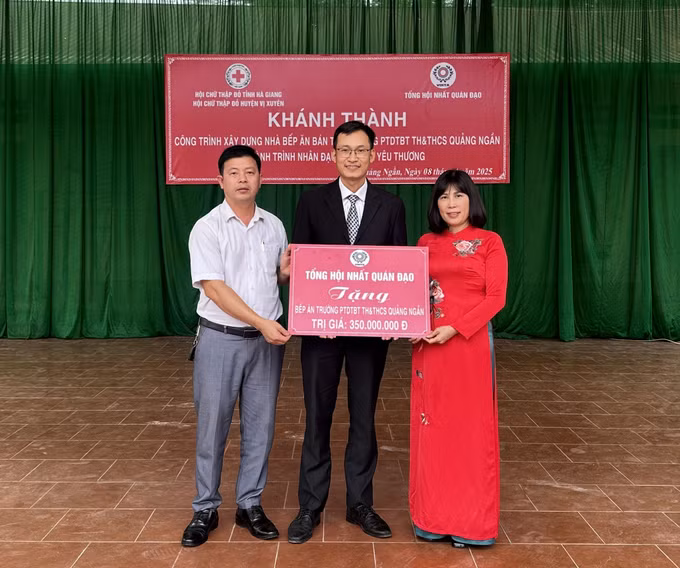 potal-dua-vao-su-dung-cong-trinh-bep-an-cho-hoc-sinh-vung-nui-ha-giang-7960565.jpg
