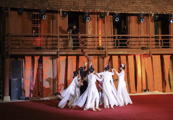 potal-an-tuong-show-dien-thuc-canh-huyen-tich-u-va-7911972.jpg