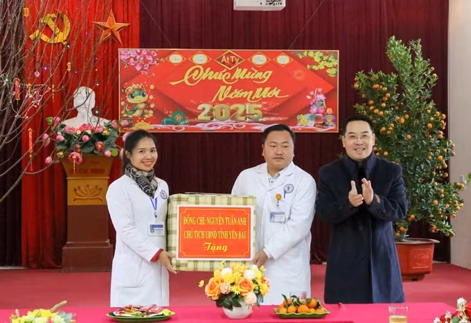 potal-yen-bai-bao-dam-100-nguoi-ngheo-duoc-tang-qua-tet-7816435.jpg