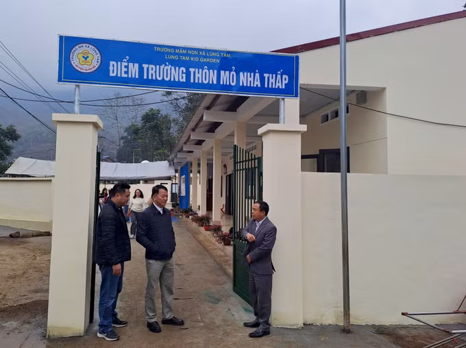 potal-khanh-thanh-diem-truong-vung-cao-bien-gioi-ha-giang-7904125.jpg